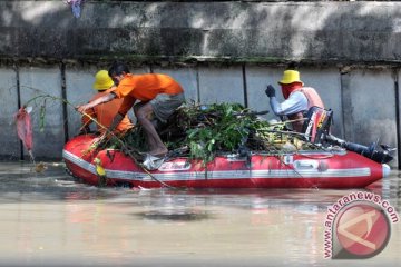 Mahasiswa ciptakan kapal otomatis pendeteksi limbah