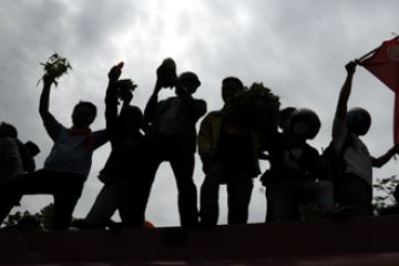 TOLAK PENGGUSURAN PASAR