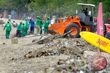 Gubernur Bali minta hotel peduli sampah Kuta