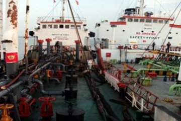 Dua Tanker Tangkapan Bea Cukai