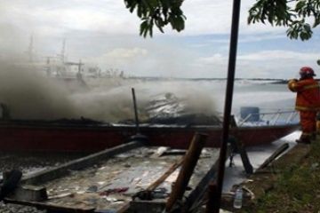 Padamkan Api