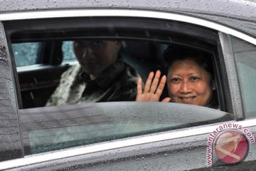 Ani Yudhoyono keluar dari RSPAD