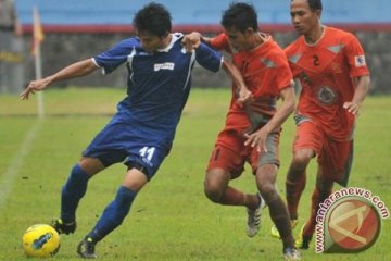 PSIS tumbangkan PSIR  3-0