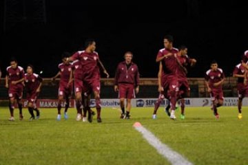 LATIHAN MALAM PSM MAKASSAR