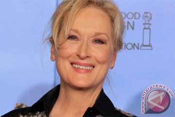 Meryl Streep, Cate Blanchett berbaur dalam pemakaman Hoffman