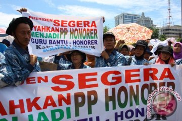 Guru honorer kepung Istana, sejumlah ruas jalan Jakarta ditutup