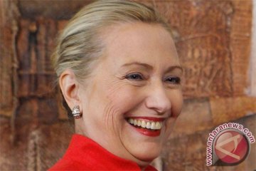 Hillary Clinton lakukan tur buku ke Eropa