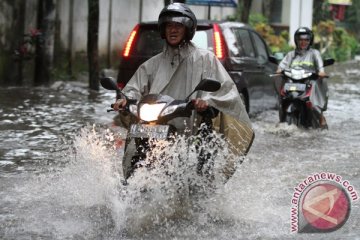 Sejumlah infrastruktur di Malang diterjang banjir