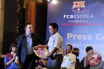 Barcelona buka sekolah bola di Sentul 