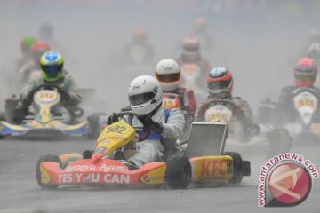 Ricardo Gelael juara kelas legend kart prix 2012