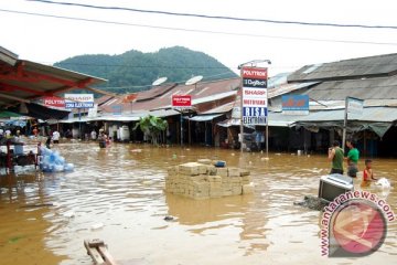 Pasar Youtefa Kota Jayapura terendam banjir