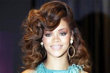 Rihanna jadi direktur kreatif produk perempuan Puma