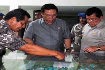 MENKOKESRA TINJAU RSUD