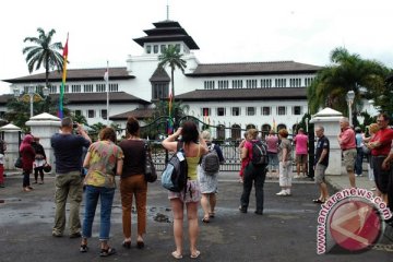 Polres Bandung prioritaskan pengamanan wisatawan