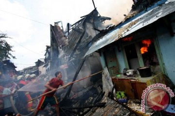 Tim Damkar Jaksel temukan korban tewas kebakaran