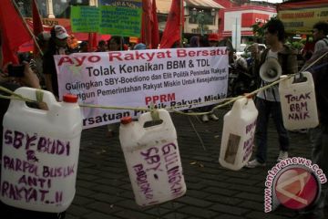 AKSI TOLAK KENAIKAN BBM