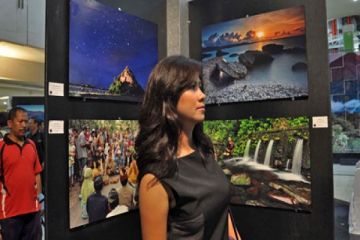 1001 PHOTO EXPO