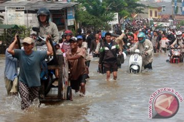 Banjir Tangerang rendam 22 kecamatan