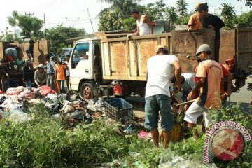 Sampah tidak terangkut ke TPA Karawang-Jabar capai ratusan ton