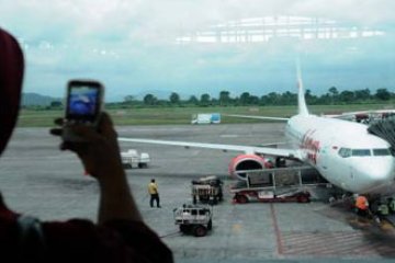 PREDIKSI PENUMPANG BANDARA