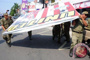 Badung segera bongkar papan reklame melanggar aturan