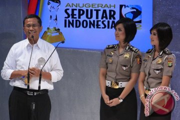 Setelah tol, Dahlan beraksi buka pintu parkir