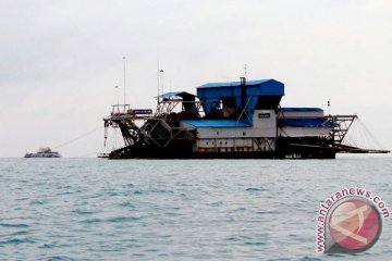 Bupati Belitung Timur tolak kapal hisap timah