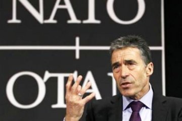 NATO tak lihat penarikan pasukan Rusia dari perbatasan Ukraina