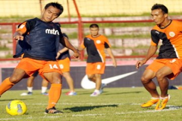 JELANG LAWAN PSM