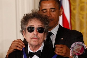 Bob Dylan jadi anggota kehormatan lembaga elit seni