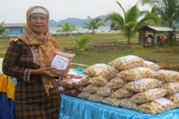 Kerupuk Atom Khas Natuna/Rosyita