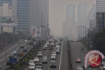 Jakarta lengang, polusi udara menurun