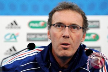 Laurent Blanc dikabarkan bakal melatih PSG