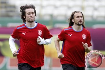 Euro 2016 - Rosicky absen hingga akhir turnamen akibat cedera paha