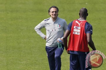 Prandelli puji habis Balotelli