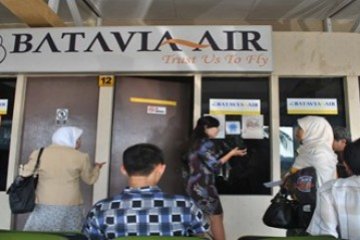 Kembalikan Tiket/Henky Mohari