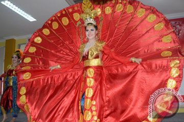 Tari Merak Merah