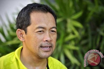 Aji Santoso panggil tiga pemain naturalisasi