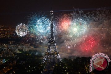 Euro 2016 - Nobar di kawasan Eiffel diwarnai ricuh