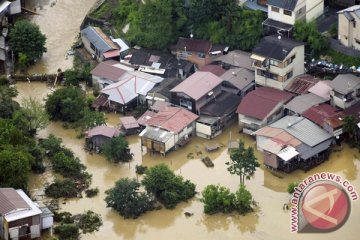 45 hilang dan 11 tewas akibat hujan super-deras di Jepang