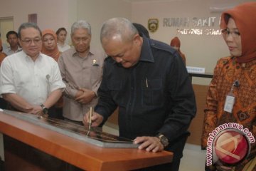Peresmian RSJ Ernaldi Bahar