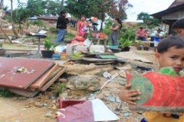Kemas Barang/Foto Larno