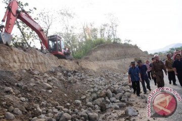 Jalur selatan Jateng segera normal pascalongsor 