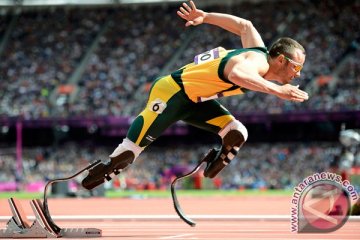Atlet paralimpiade Oscar Pistorius tembak pacarnya