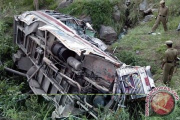 Kecelakaan bus di India menewaskan sedikitnya 36 orang