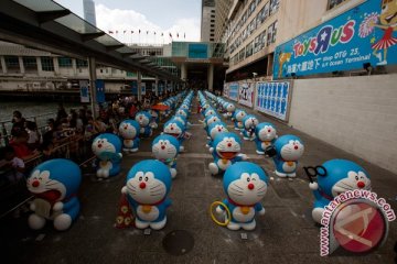 100 Doraemon sambut turis di Hakone