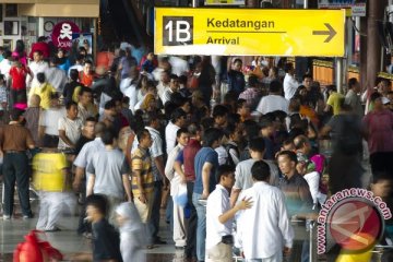 Taksi gelap Bandara Soekarno-Hatta dirazia, ratusan tertangkap