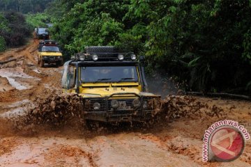 Land Rover tarik 36.000 SUV setelah dikritik Tiongkok