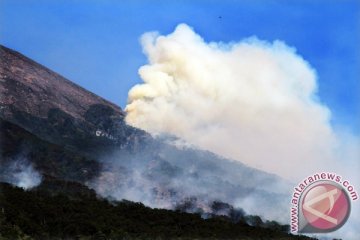 BPBD imbau warga lereng Gunung Slamet tetap tenang