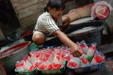 Pengrajin biji delima